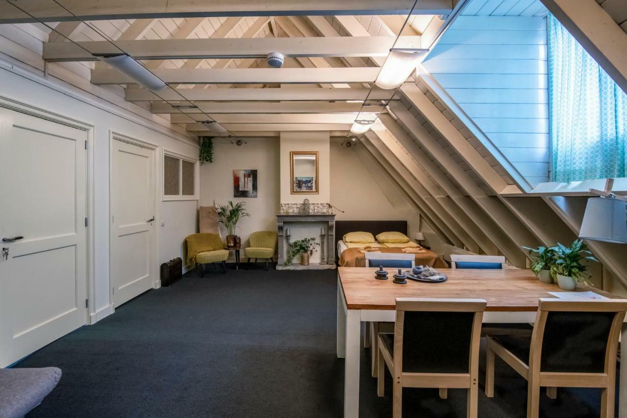 B&B Bij De Sassenpoort Zwolle  Esterno foto