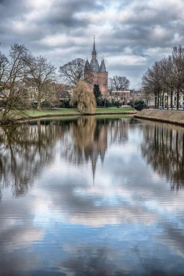 B&B Bij De Sassenpoort Zwolle  Esterno foto